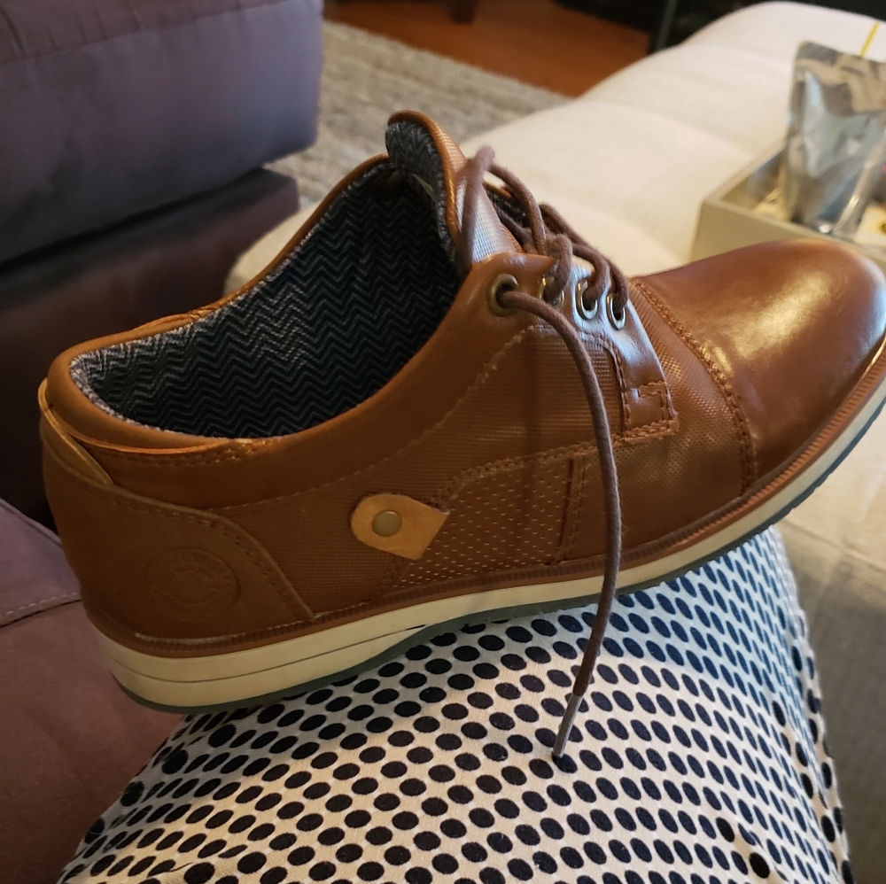 Boy shoes
